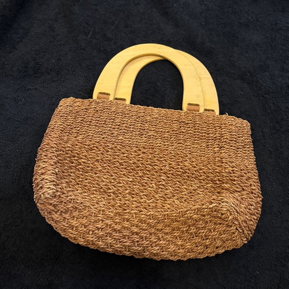 Vintage Wooden Handle Woven Bag - Picture 2 of 3
